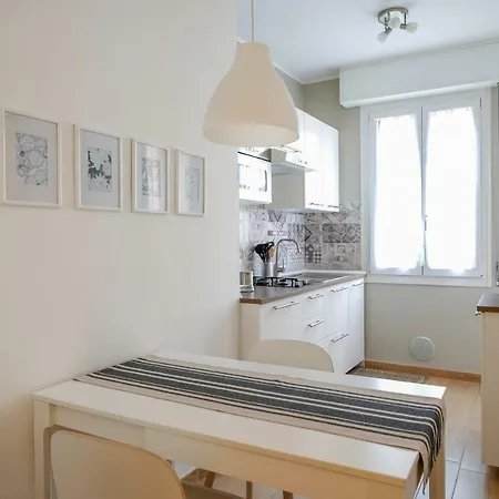 Loft With Balcony * Milão